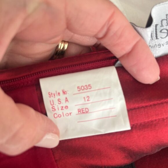 Sarah Danielle Evening Dress, Size 12, Like New - Picture 4 of 8